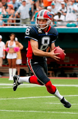 Brian Moorman tucks the ball on a fake punt